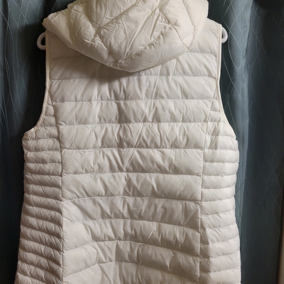 Vest - Picture 2 of 2